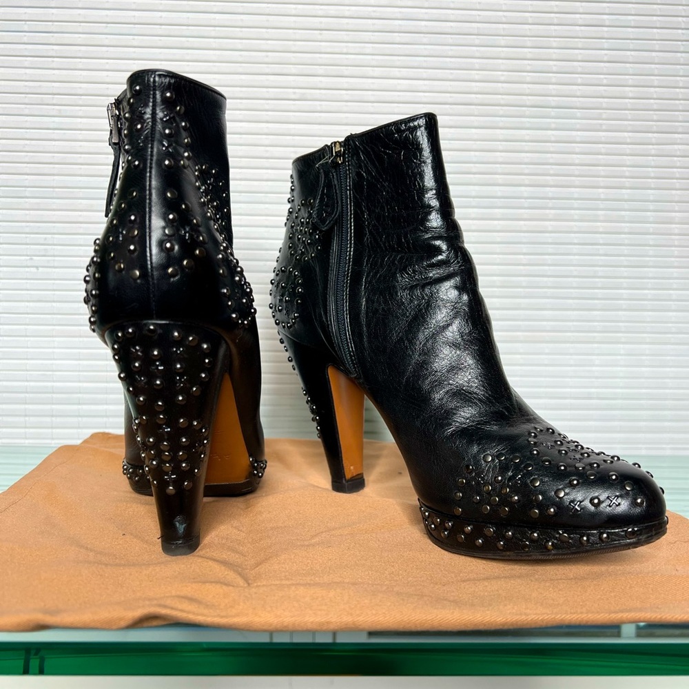 Alaia studded black lamb skin heeled booties sz 41